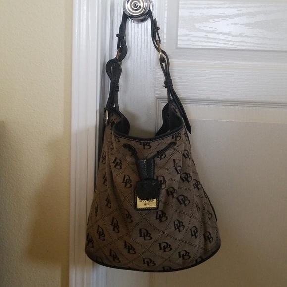 Dooney & Bourke drawstring shoulder Purse - Picture 2 of 8